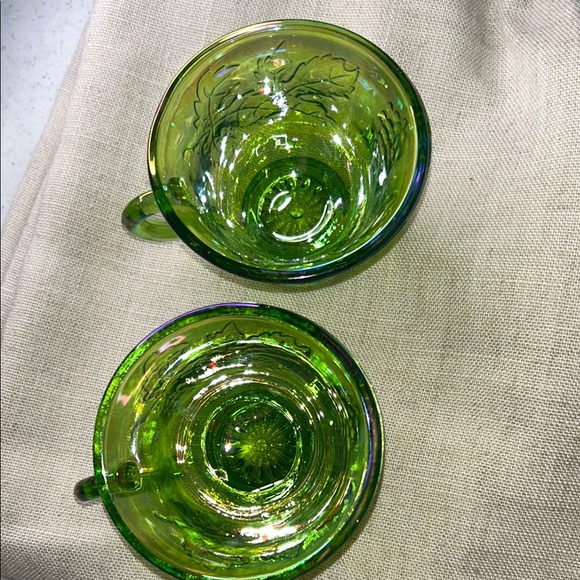 Vintage carnival green glass bowl with 4 teacups. PRISTINE condition. - Picture 6 of 7
